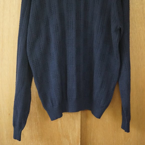 New! Van Heusen Studio Men's Medium Blue Sweater RN# 36543 - Picture 7 of 7